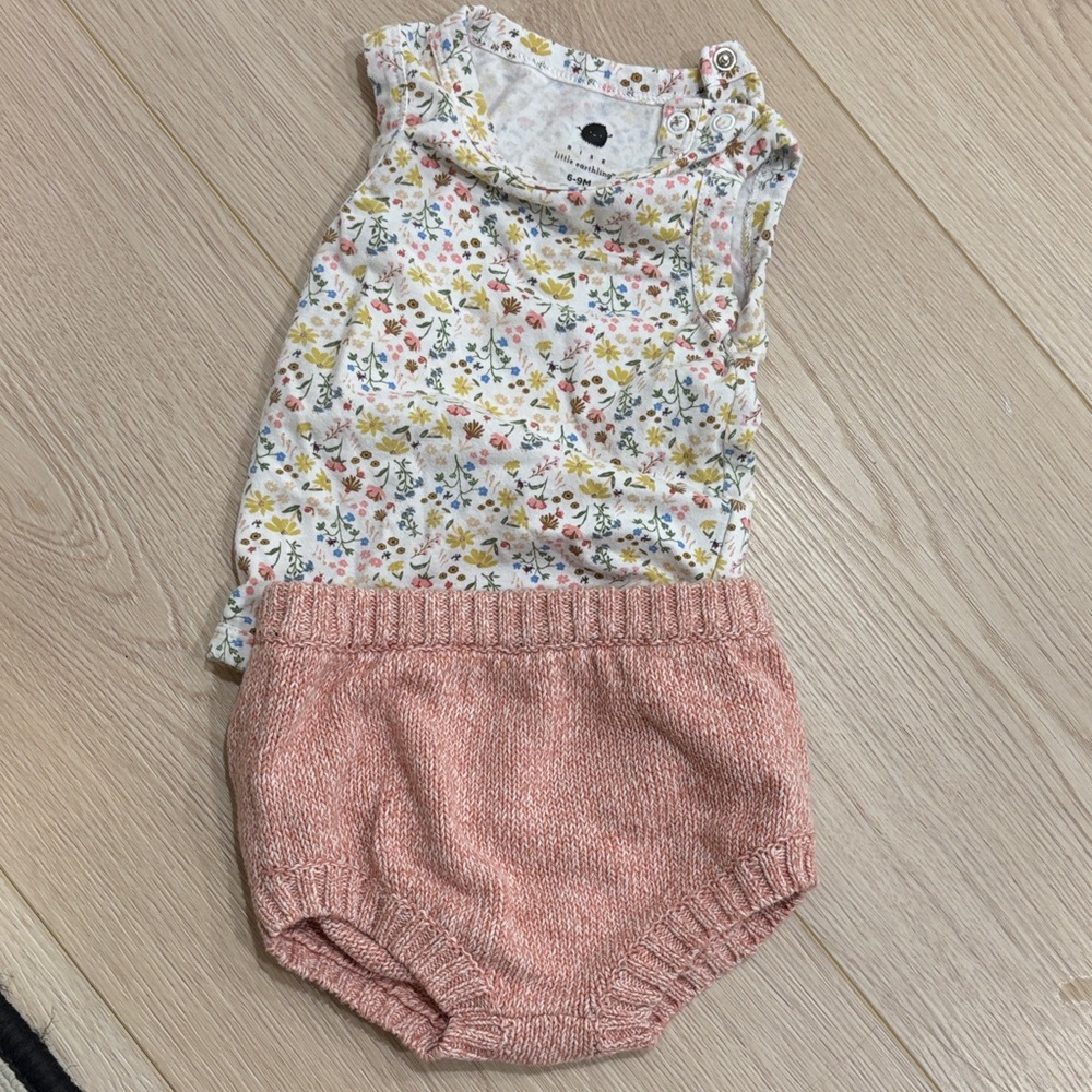 Floral Print Baby Romper with Pink Knit Bloomers